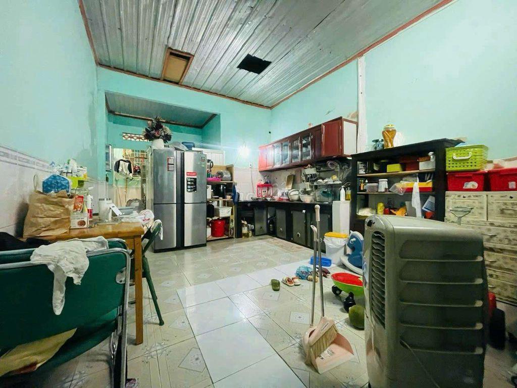 110m2 BÁN RẺ NHÀ GẦN CHỢ, KCN THẠNH PHÚ, C.TY CHANGSHIN SỔ HỒNG, Đ.OTO