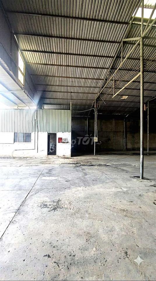 1100m2 CHO THUÊ KHO, NHÀ XƯỞNG TRẢNG DÀI, MẶT TIỀN 768B, ĐƯỜNG XE CONT