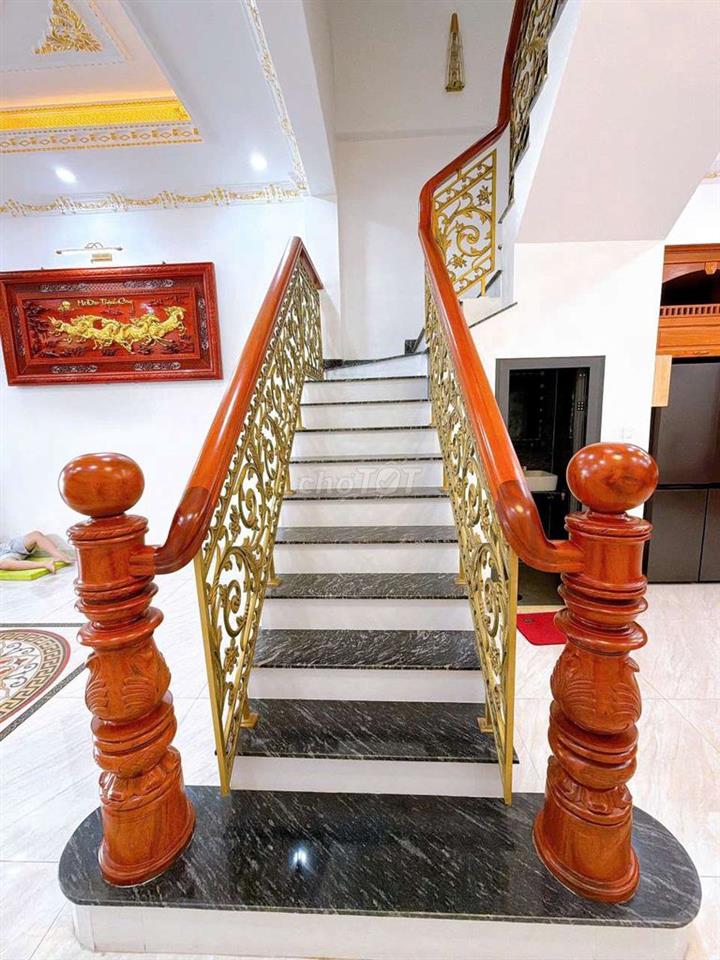 1TRỆT 2LẦU, BÁN LỖ NHÀ TÂN HIỆP SỔ HỒNG THỔ CƯ 💯 ĐƯỜNG NHỰA 6m SÂN OTO