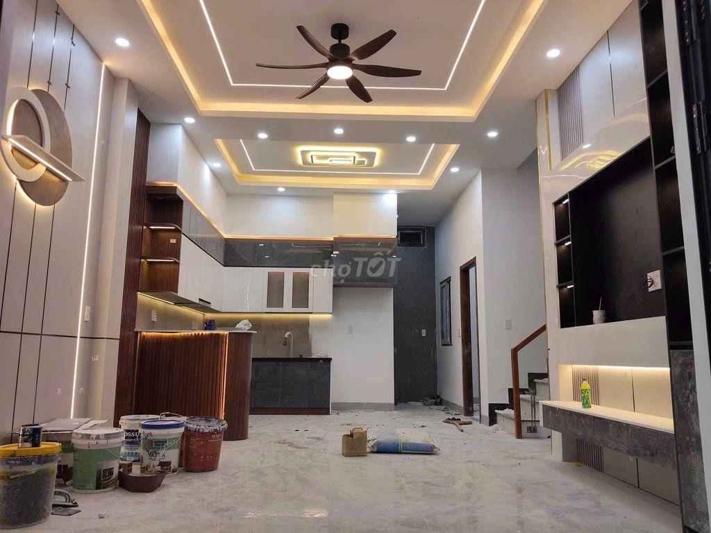 BIỆT THỰ MINI XÂY MỚI NGAY BIÊN HÒA NGANG 7m DÀI 15m VỊ TRÍ TRUNG TÂM 