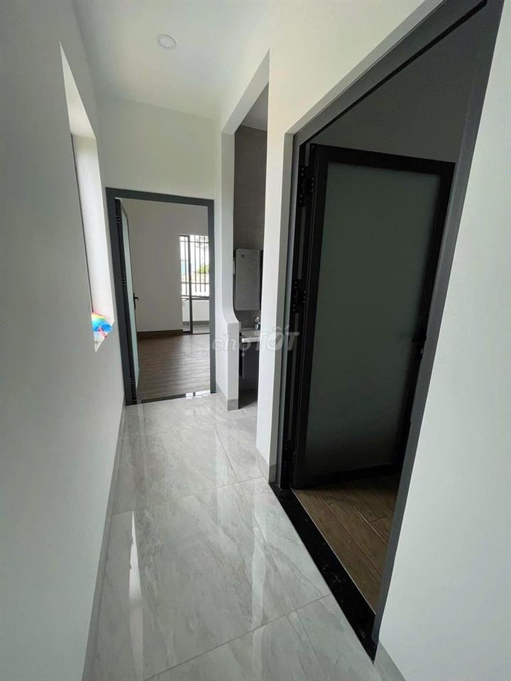BÁN NHÀ GÁC LỬNG THÔNG TẦNG CUỐI NGÃ TƯ HUỲNH VĂN NGHỆ-SỔ RIÊNG SẴN