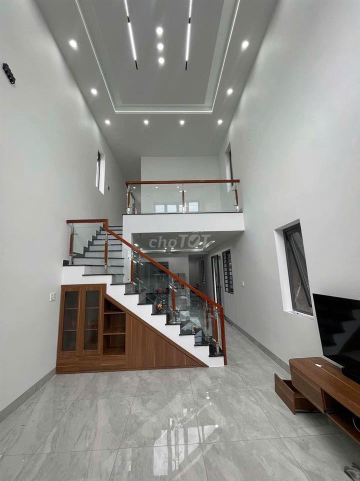 BÁN NHÀ GÁC LỬNG THÔNG TẦNG CUỐI NGÃ TƯ HUỲNH VĂN NGHỆ-SỔ RIÊNG SẴN