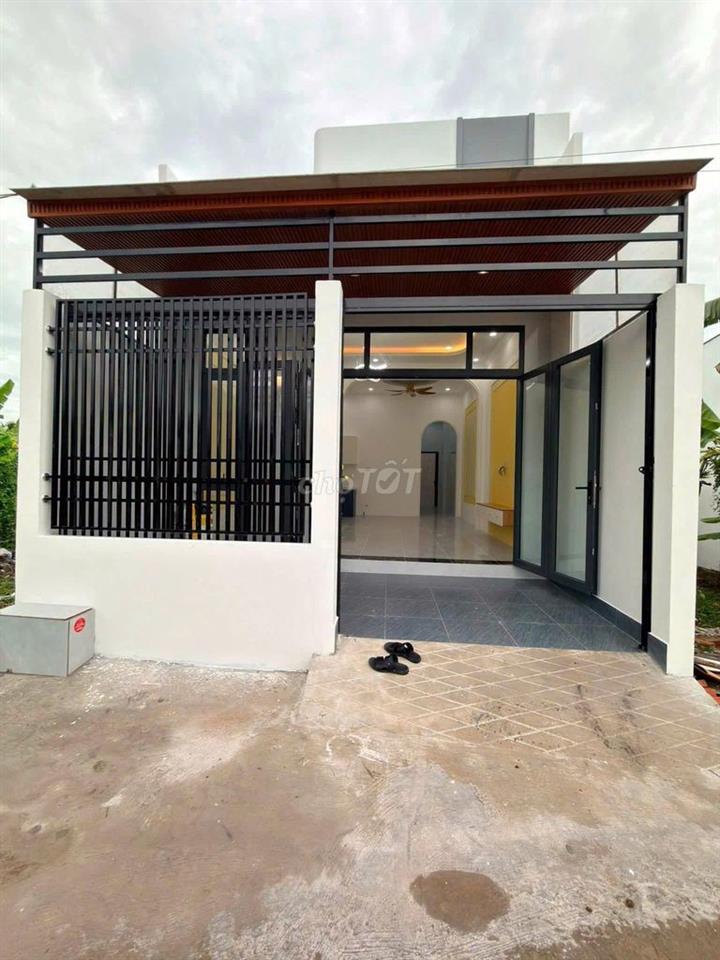KHÔNG Ở NỮA CẦN BÁN NHÀ CẤP 4 SAU LƯNG CHỢ THẠNH PHÚ CÓ SỔ HỒNG 