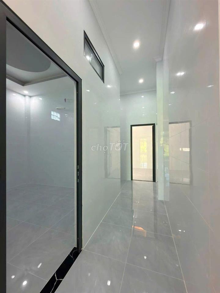 KHÔNG Ở NỮA CẦN BÁN NHÀ CẤP 4 SAU LƯNG CHỢ THẠNH PHÚ CÓ SỔ HỒNG 