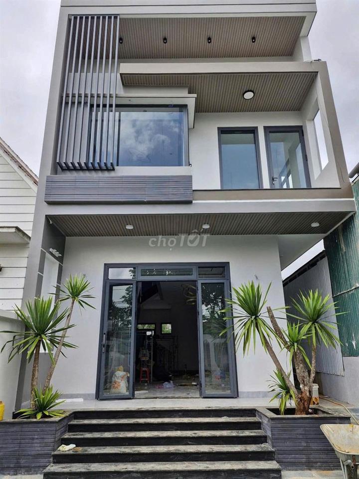 NHÀ NGAY ỦY BAN P.TÂN TRIỀU 5X20m, SỔ SẴN THỔ CƯ 100% GIÁ 1Tỷ750