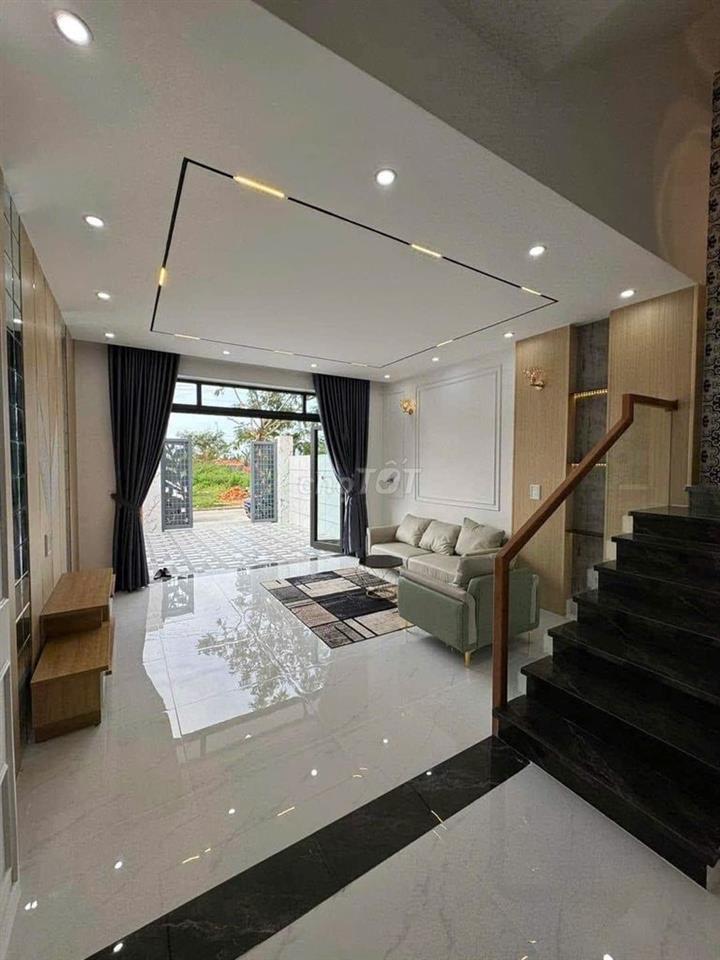 NHÀ NGAY ỦY BAN P.TÂN TRIỀU 5X20m, SỔ SẴN THỔ CƯ 100% GIÁ 1Tỷ750