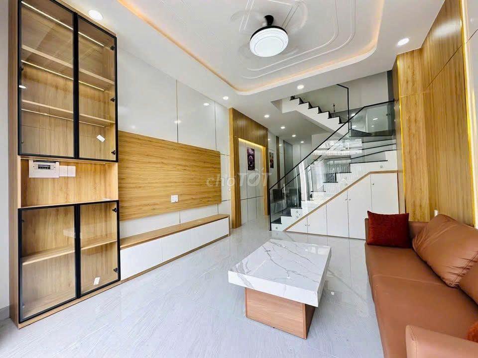 GIẢM 200TR BÁN NHANH NHÀ GẦN BỬU LONG, NGANG 6M NỞ HẬU 8M, HƠN 100M2