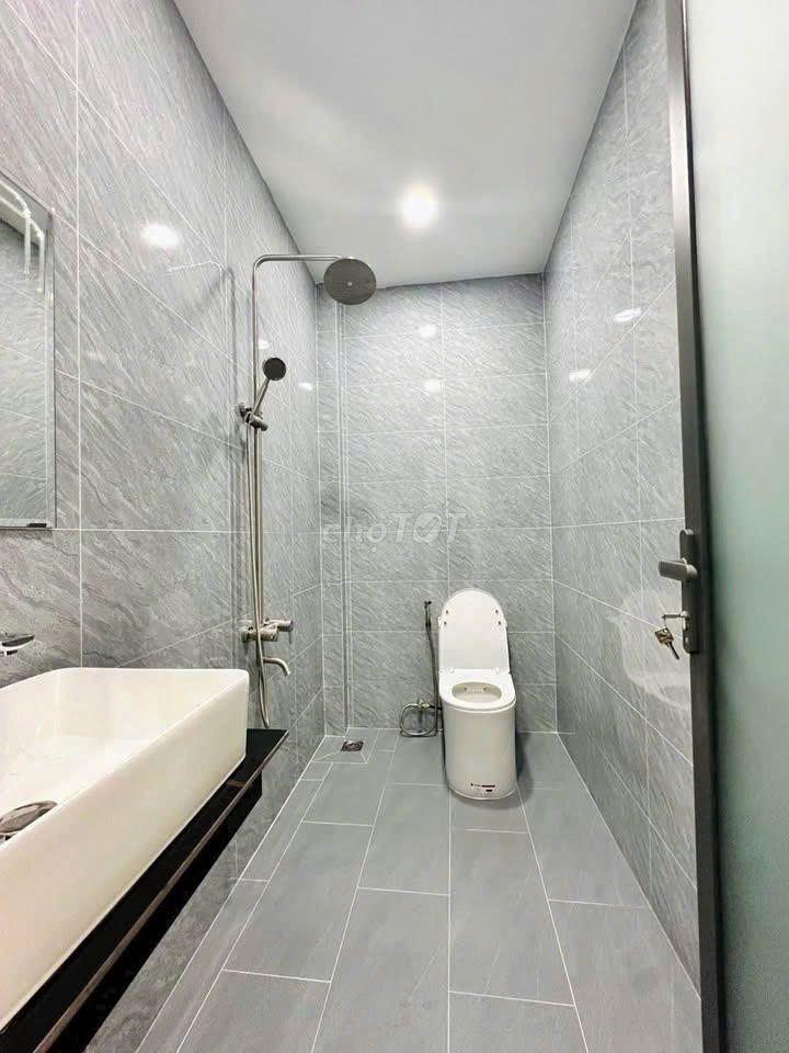 GIẢM 200TR BÁN NHANH NHÀ GẦN BỬU LONG, NGANG 6M NỞ HẬU 8M, HƠN 100M2