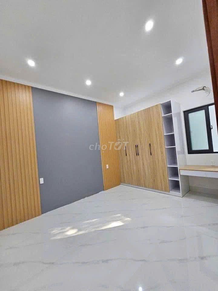 GIẢM 200TR BÁN NHANH NHÀ GẦN BỬU LONG, NGANG 6M NỞ HẬU 8M, HƠN 100M2