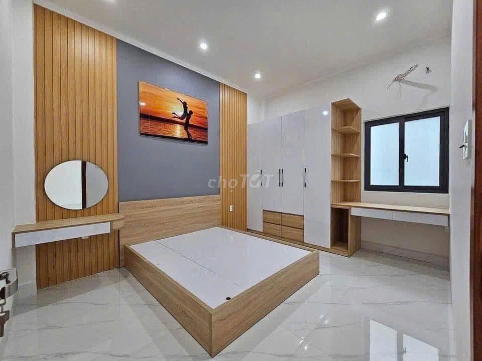 GIẢM 200TR BÁN NHANH NHÀ GẦN BỬU LONG, NGANG 6M NỞ HẬU 8M, HƠN 100M2