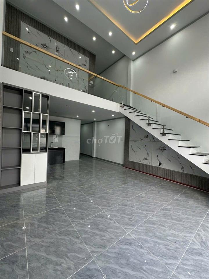 Em cần bán căn nhà gác lửng 5x18 giá 1630, gần chợ Thạnh Phú