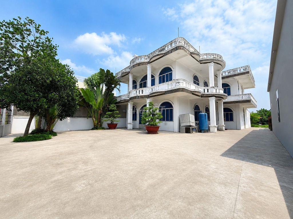 CẦN BÁN - BIỆT THỰ MẶT TIỀN TÔ KÝ - DIỆN TÍCH ĐẤT ĐẾN 2346 M2