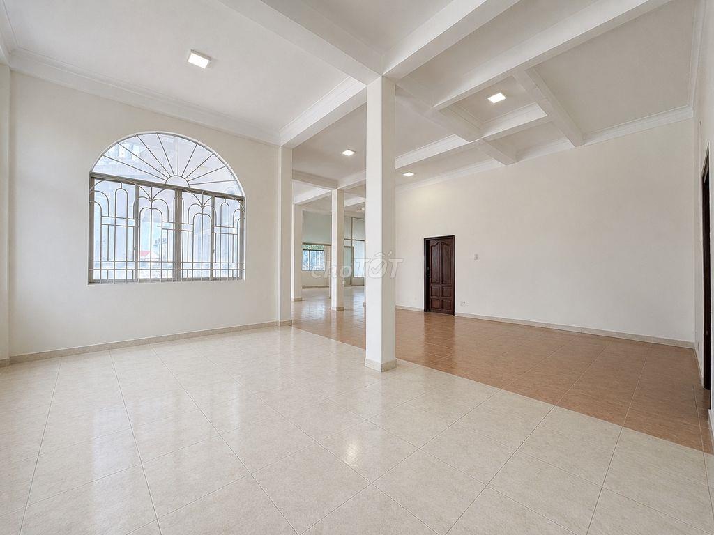 CẦN BÁN - BIỆT THỰ MẶT TIỀN TÔ KÝ - DIỆN TÍCH ĐẤT ĐẾN 2346 M2