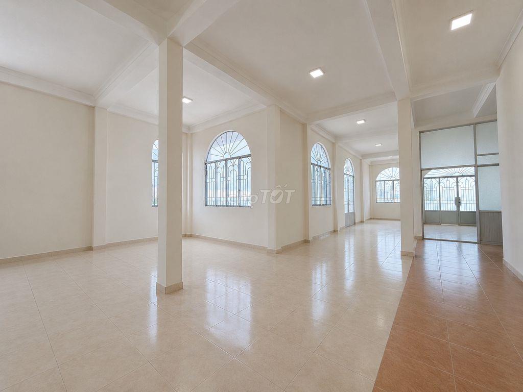 CẦN BÁN - BIỆT THỰ MẶT TIỀN TÔ KÝ - DIỆN TÍCH ĐẤT ĐẾN 2346 M2