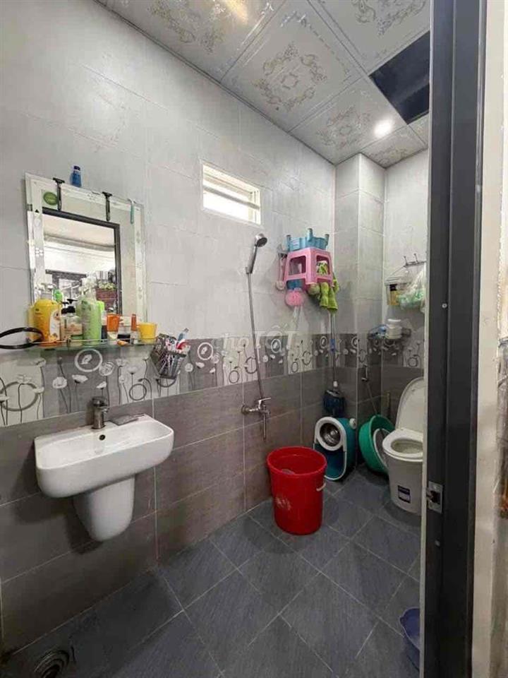 nhà sổ riêng thổ cư 100% phường bửu hoà dt 78m ngang 7,8m