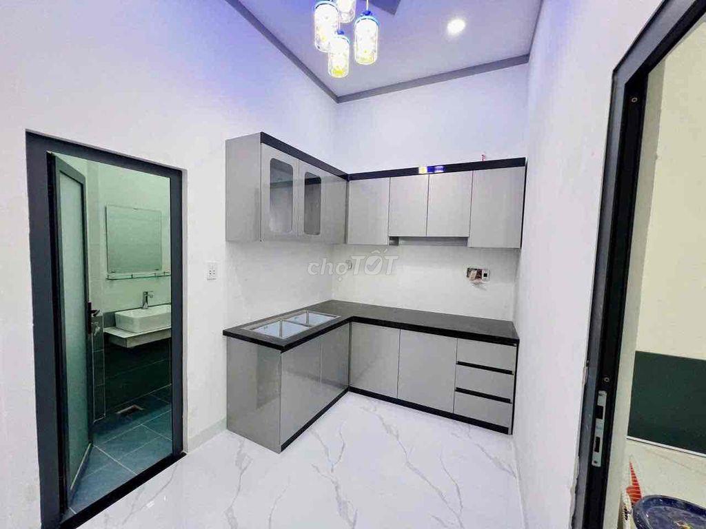 bán nhà lầu phường tân vạn sổ riêng thổ cư 100% đường xe hơi thông