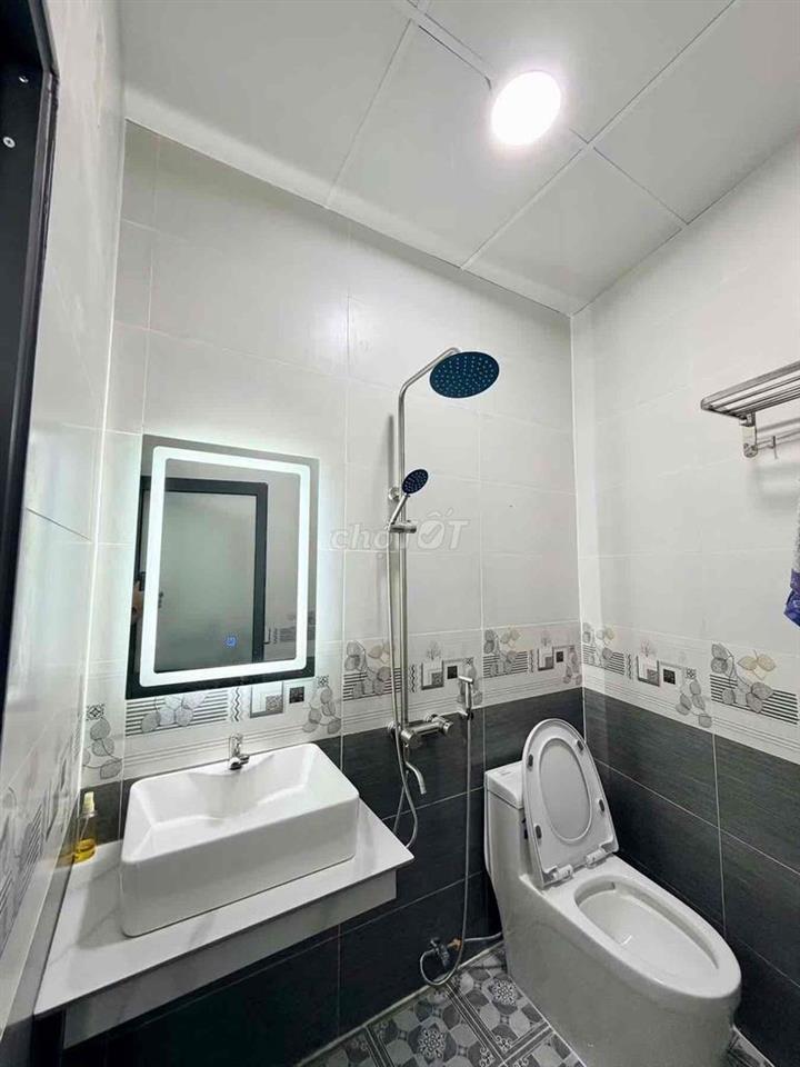 bán căn nhà lầu đường xe hơi thông phường bửu hoà. thổ cư 100%