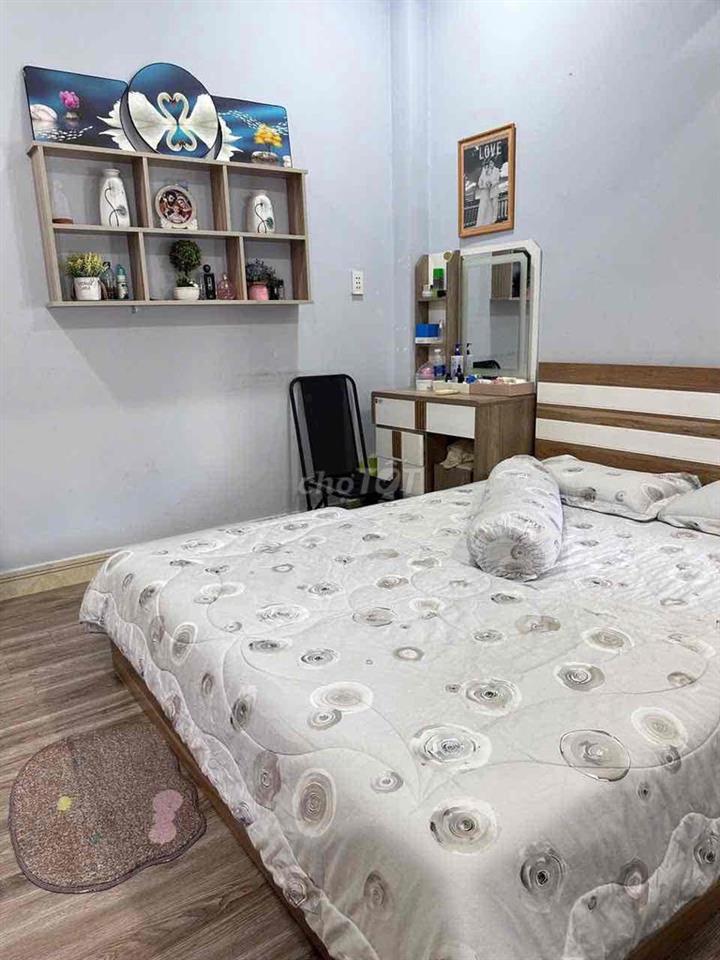 bán nhà 1 trệt 1 lầu  phường bửu hoà đường xe hơi