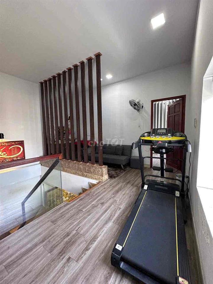 bán nhà 1 trệt 1 lầu  phường bửu hoà đường xe hơi