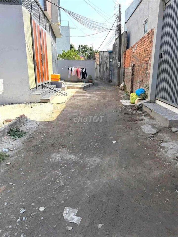 bán lô đất tặng căn nhà cấp 4 phường tân vạn. dt 191m thổ cư