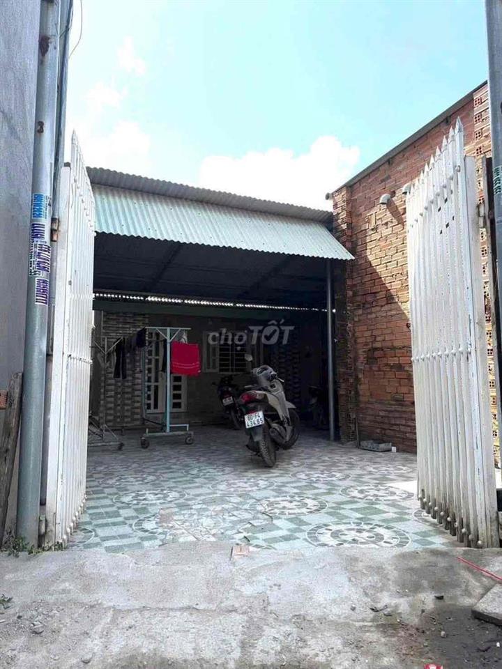 bán lô đất tặng căn nhà cấp 4 phường tân vạn. dt 191m thổ cư