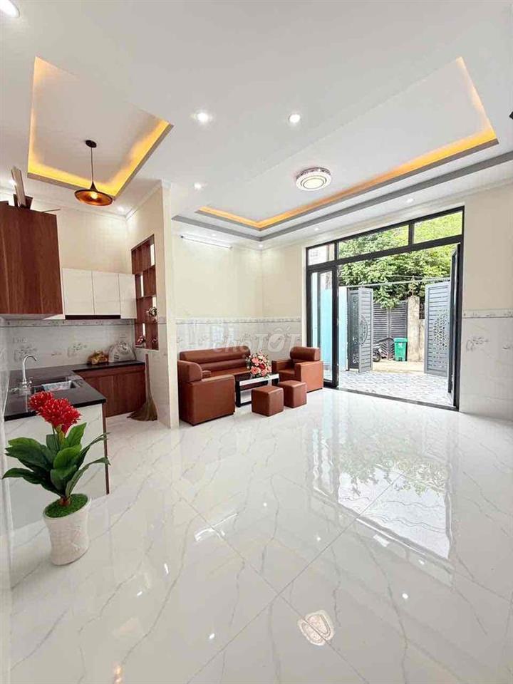 Nhà tân vạn 105m2 hoàn công 3pn giá 2,680tr