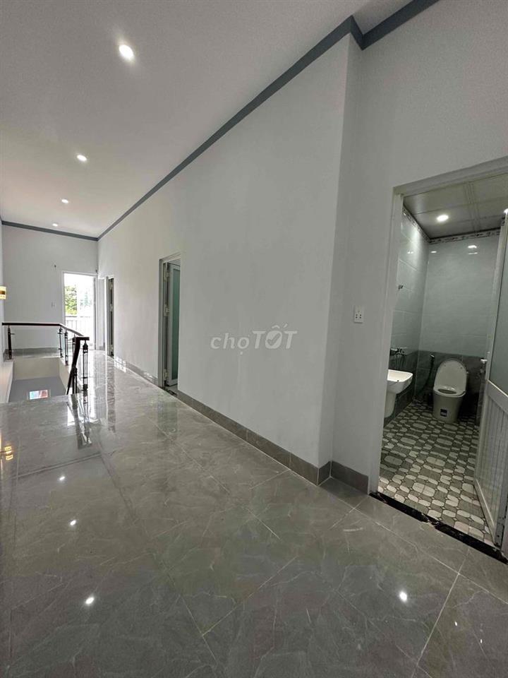 Nhà Phường Tân Vạn cũ dtsd 120m2 hẻm xe hơi