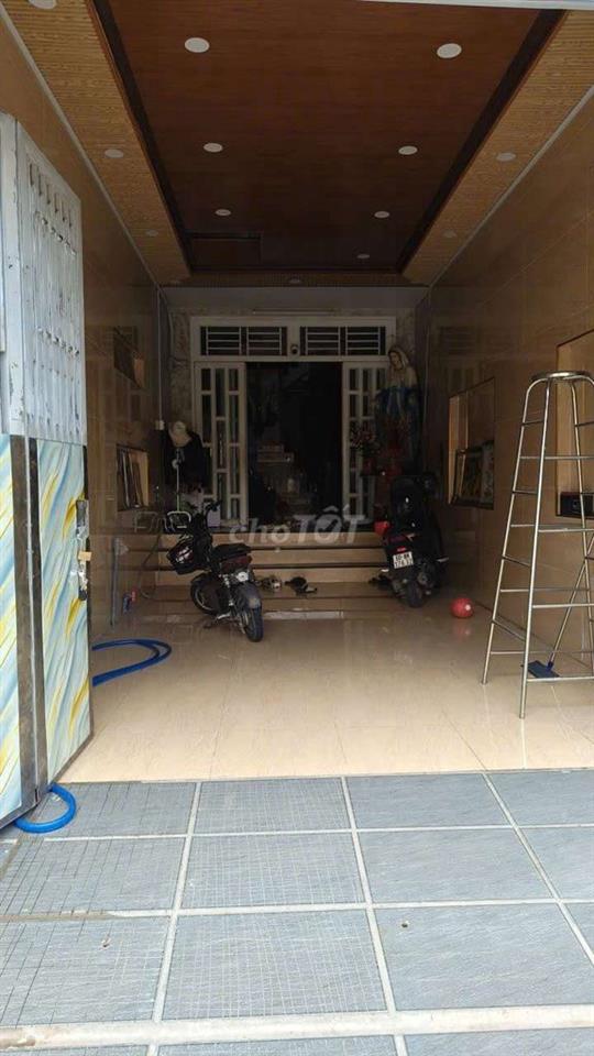 bán gấp nhà chính chủ