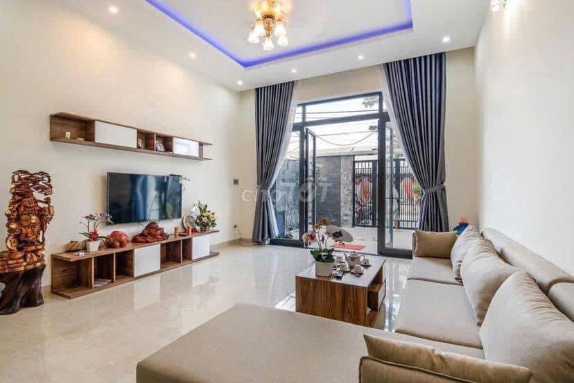 Kèo thơm xuất hiện, Nhà 2 lầu sổ riêng thổ cư 100%, trả trước 600Triệu