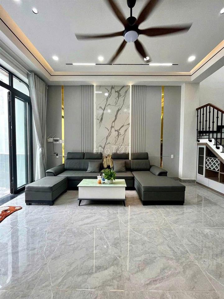 Ngay Bửu Long , Nhà xây cho con trai ở giờ chuyển công tác nên bán gấp