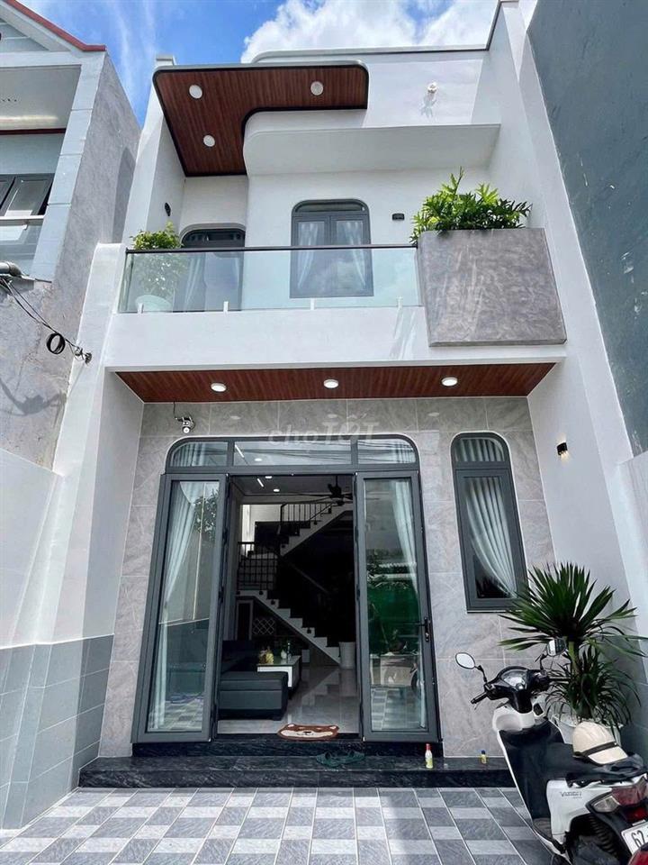 Ngay Bửu Long , Nhà xây cho con trai ở giờ chuyển công tác nên bán gấp
