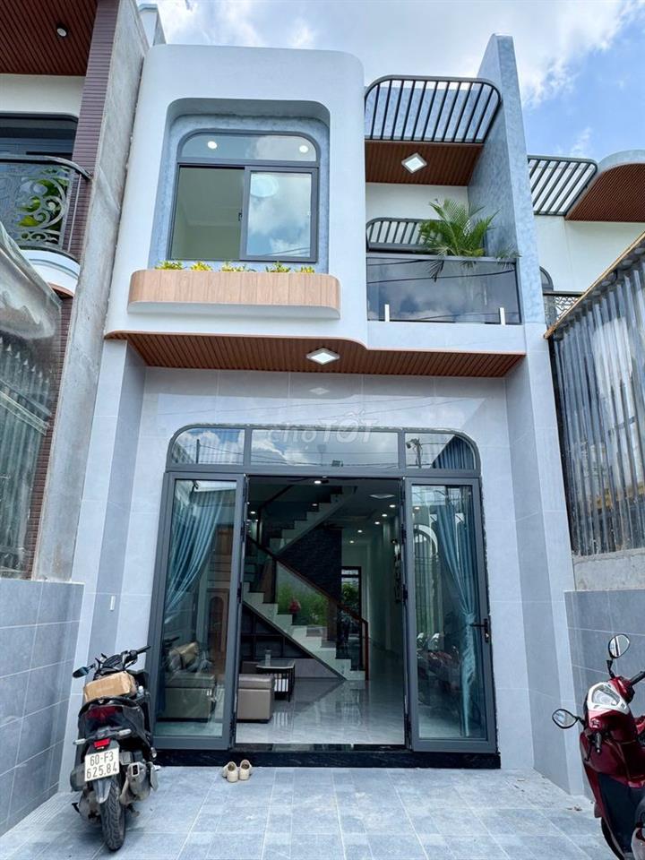Nhà lầu 80m2 Sổ Hồng Riêng gần đường Trục 16 Có Nội Thất