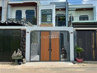 Nhà lầu 80m2 Sổ Hồng Riêng gần đường Trục 16 Có Nội Thất
