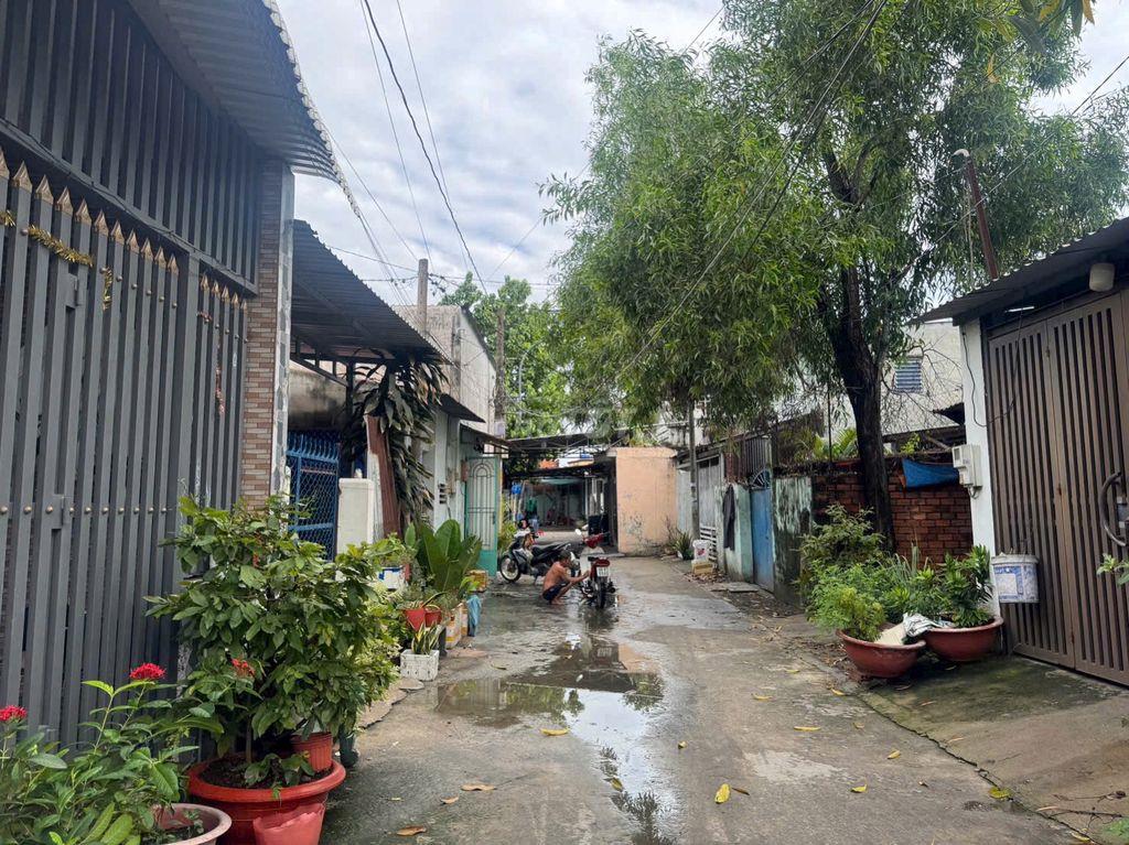Bán nhà Trảng Dài gần cây xăng Đức Hưng 