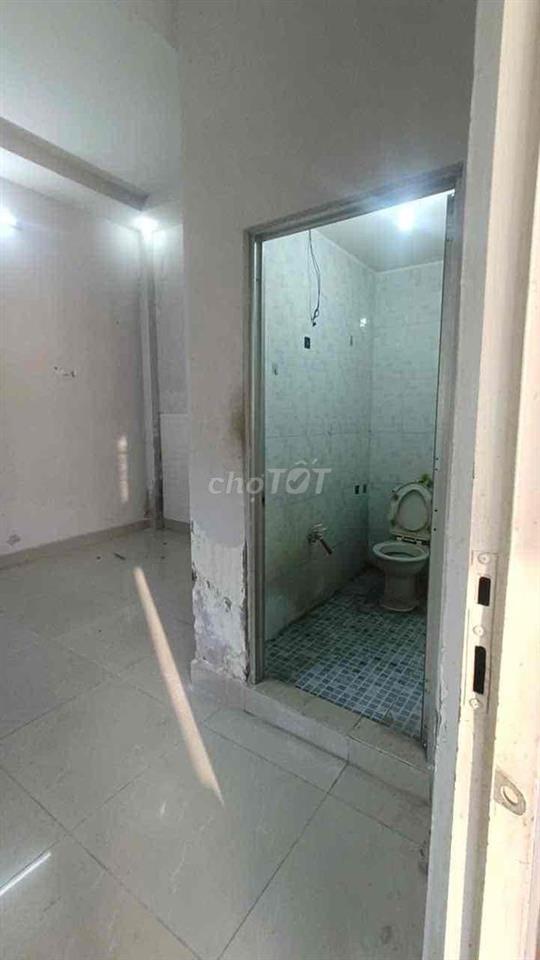 nhà mặt tiền 60,5m2 ,6 phòng ngủ,đường trục 16 thạnh phú vĩnh cửu