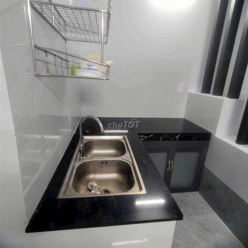 Nhà ngõ hẻm,32m2 , 3 phòng ngủ, đường lương Văn nho, tân phong