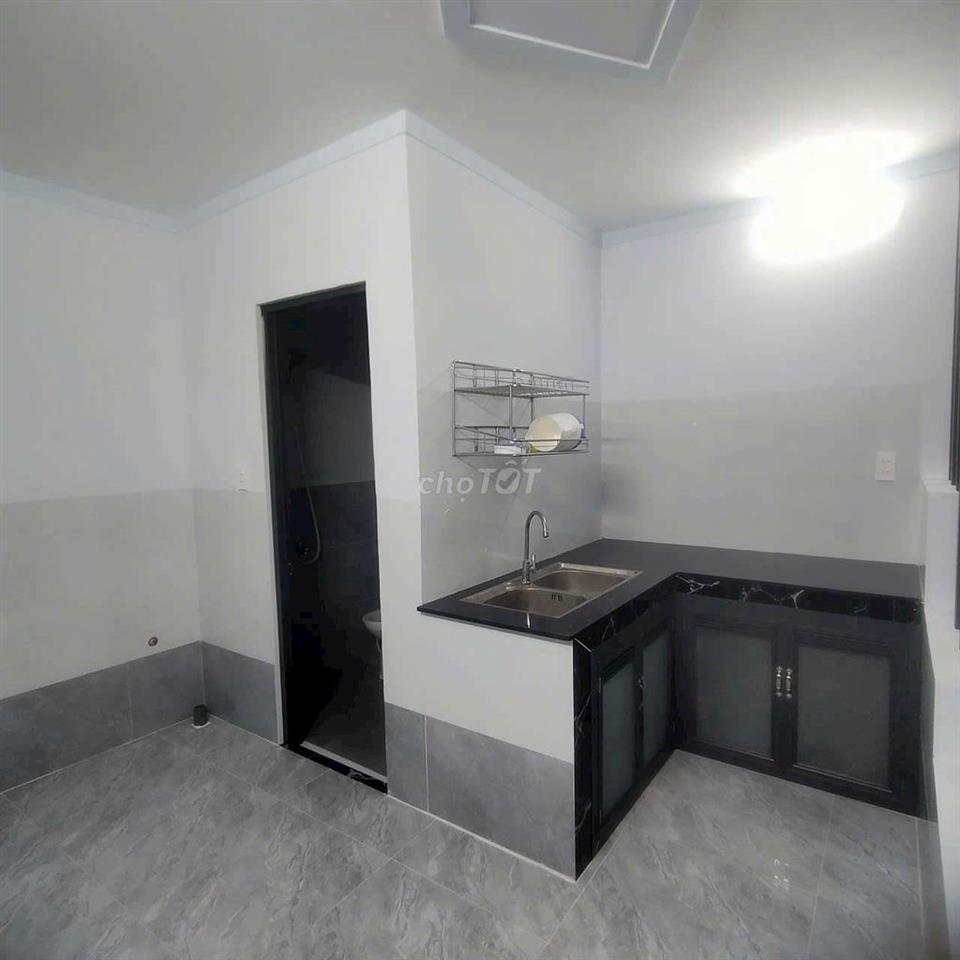 Nhà ngõ hẻm,32m2 , 3 phòng ngủ, đường lương Văn nho, tân phong