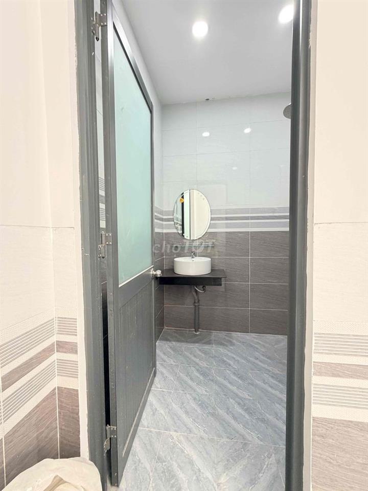 nhà ngõ hẻm 152m2, 3 phòng ngủ đường thân nhân trung biên hoà