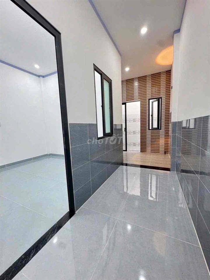 nhà mặt tiền 110m2 , 3 phòng ngủ đường 768 biên hoà