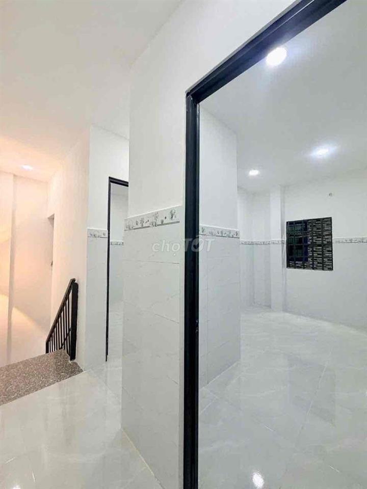 nhà phố 32m2 ,2 phòng ngủ, đường Nguyễn Văn trị, quang vinh,biên hoà