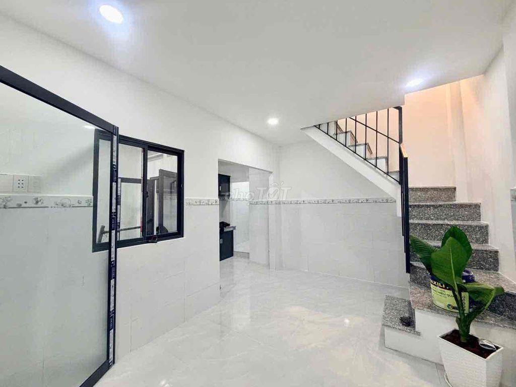nhà phố 32m2 ,2 phòng ngủ, đường Nguyễn Văn trị, quang vinh,biên hoà