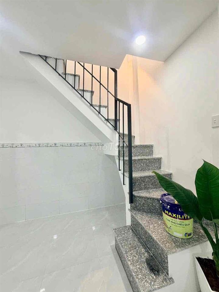 nhà phố 32m2 ,2 phòng ngủ, đường Nguyễn Văn trị, quang vinh,biên hoà