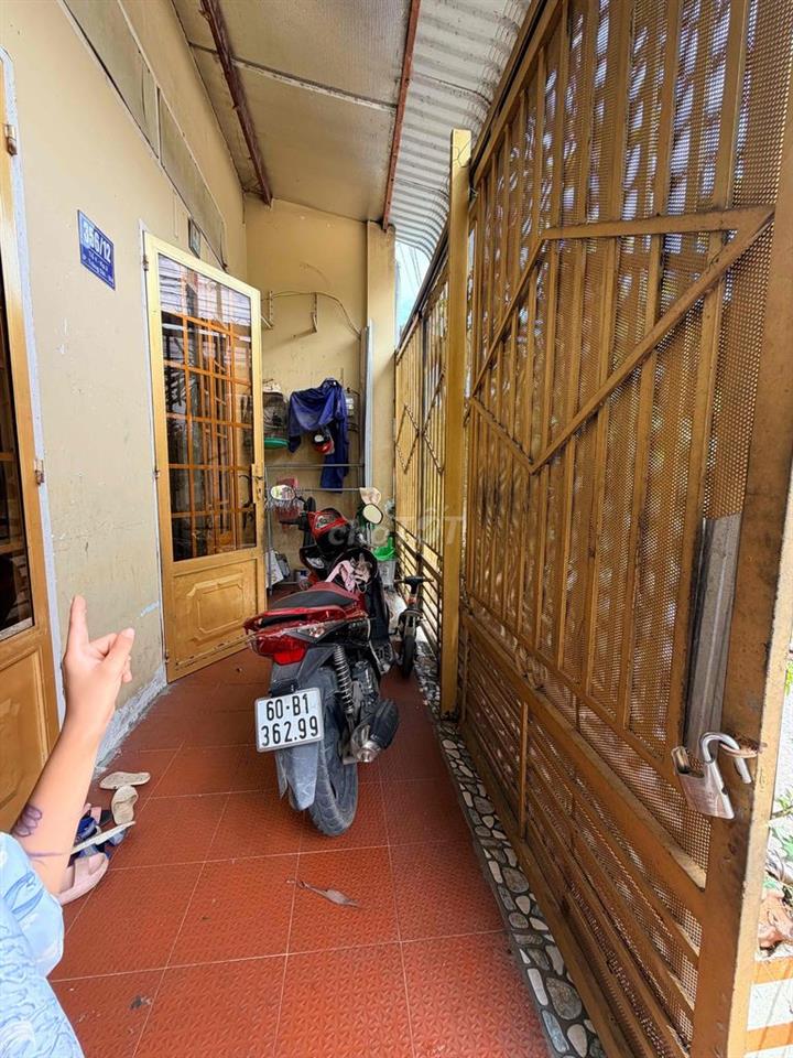 nhà mặt tiền,68m2 ,3 phòng ngủ, Đường Bùi trọng nghĩa, Trảng dài,bh