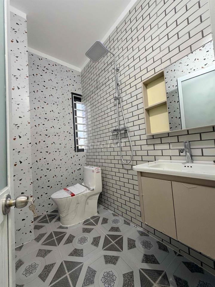 nhà Ngô hẻm 140m2,2 phòng ngủ,đường Bùi hữu nghĩa ,