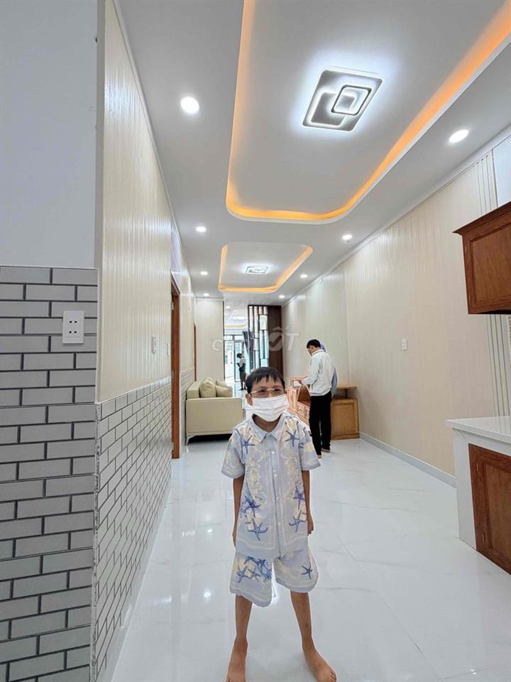 nhà Ngô hẻm 140m2,2 phòng ngủ,đường Bùi hữu nghĩa ,