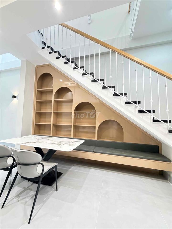 nhà phố 100m2 ,3 phòng ngủ,đường Nguyễn ái quốc,Tân hiệp