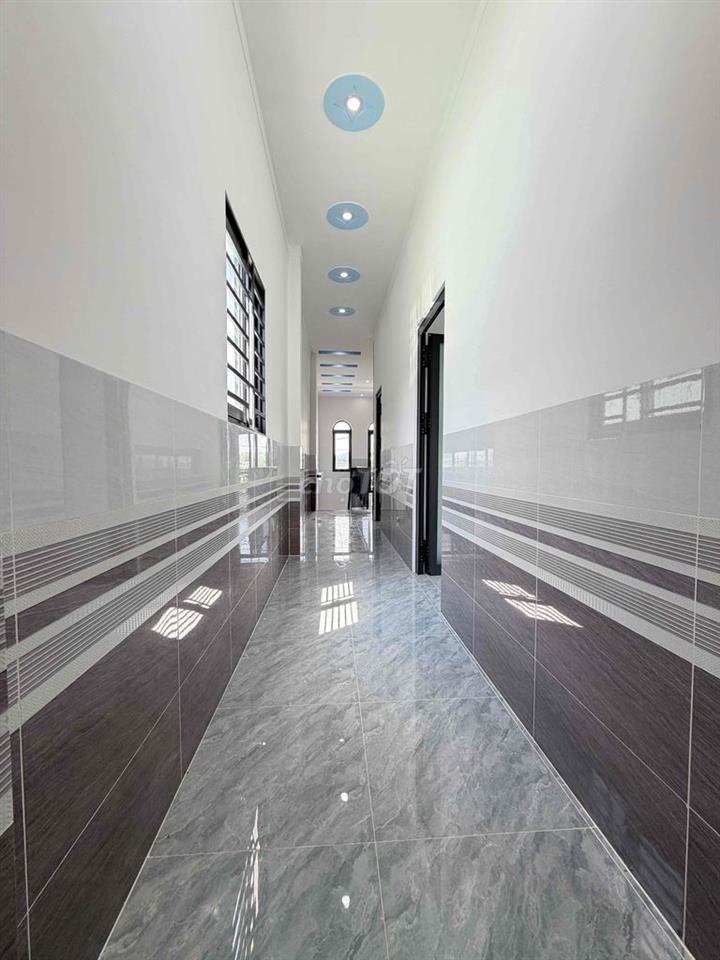 nhà ngõ hẻm 100m2 ,3 phòng ngủ,đường 768 biên hoà