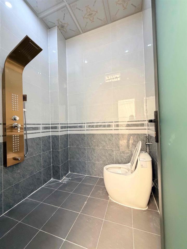 nhà ngõ hẻm 100m2 ,3 phòng ngủ,đường 768 biên hoà