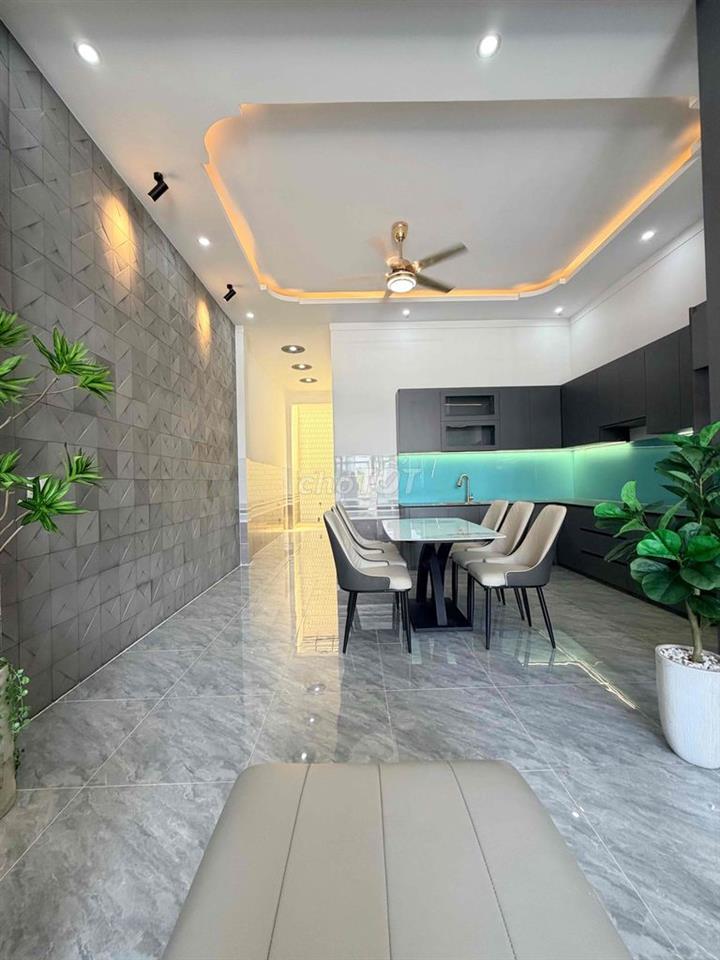 nhà ngõ hẻm 100m2 ,3 phòng ngủ,đường 768 biên hoà