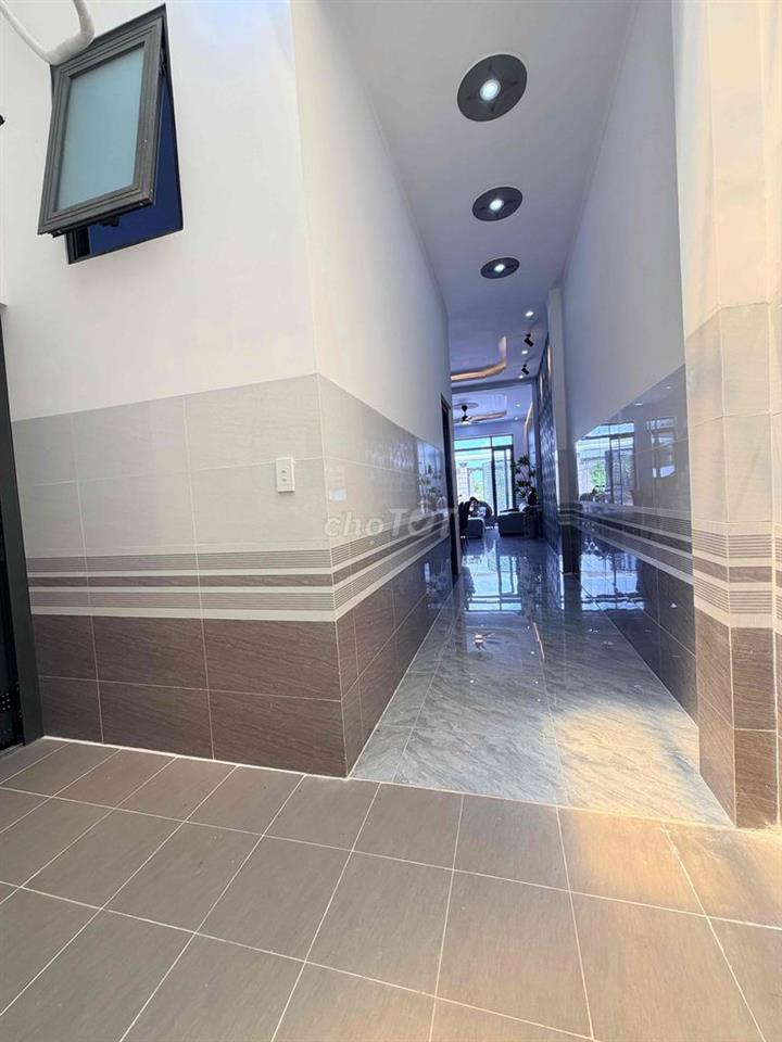 nhà ngõ hẻm 100m2 ,3 phòng ngủ,đường 768 biên hoà
